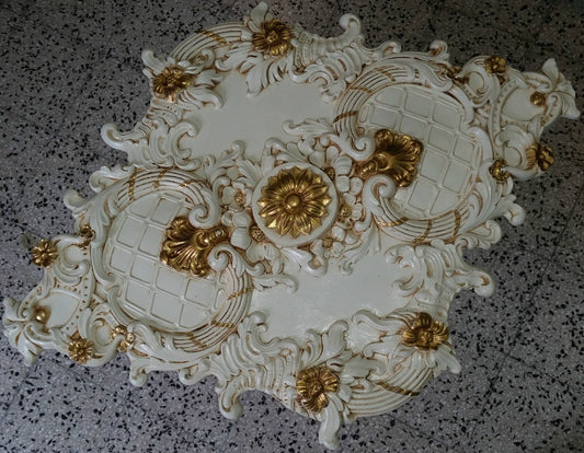 ROSONE IN GESSO (D121)