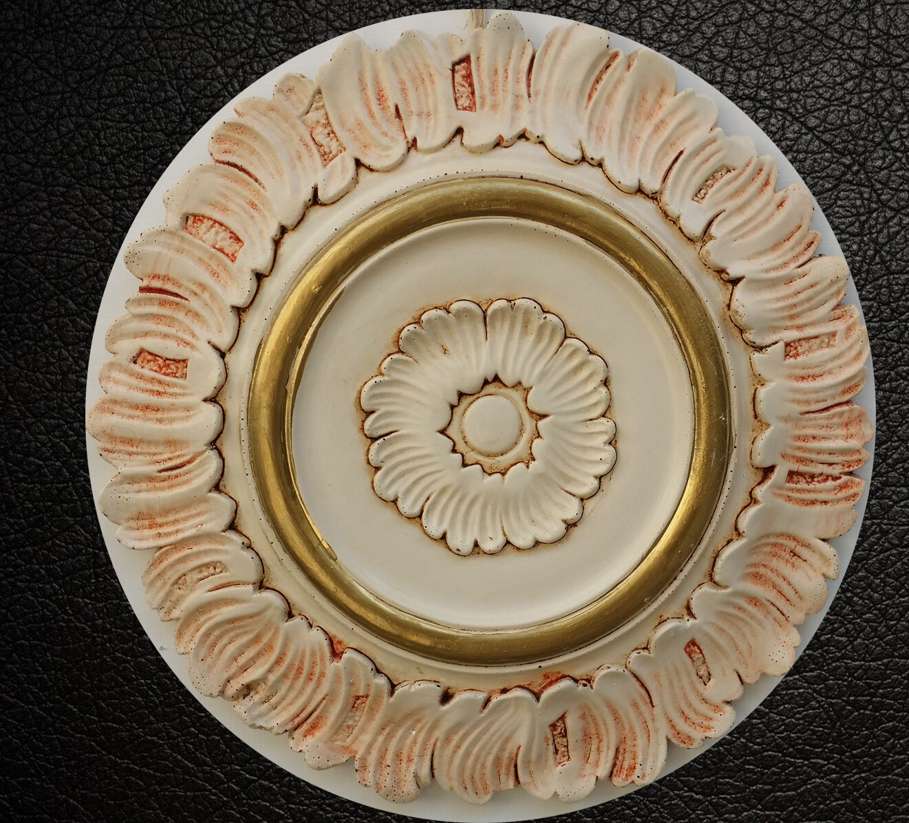 ROSONE IN GESSO (D161)