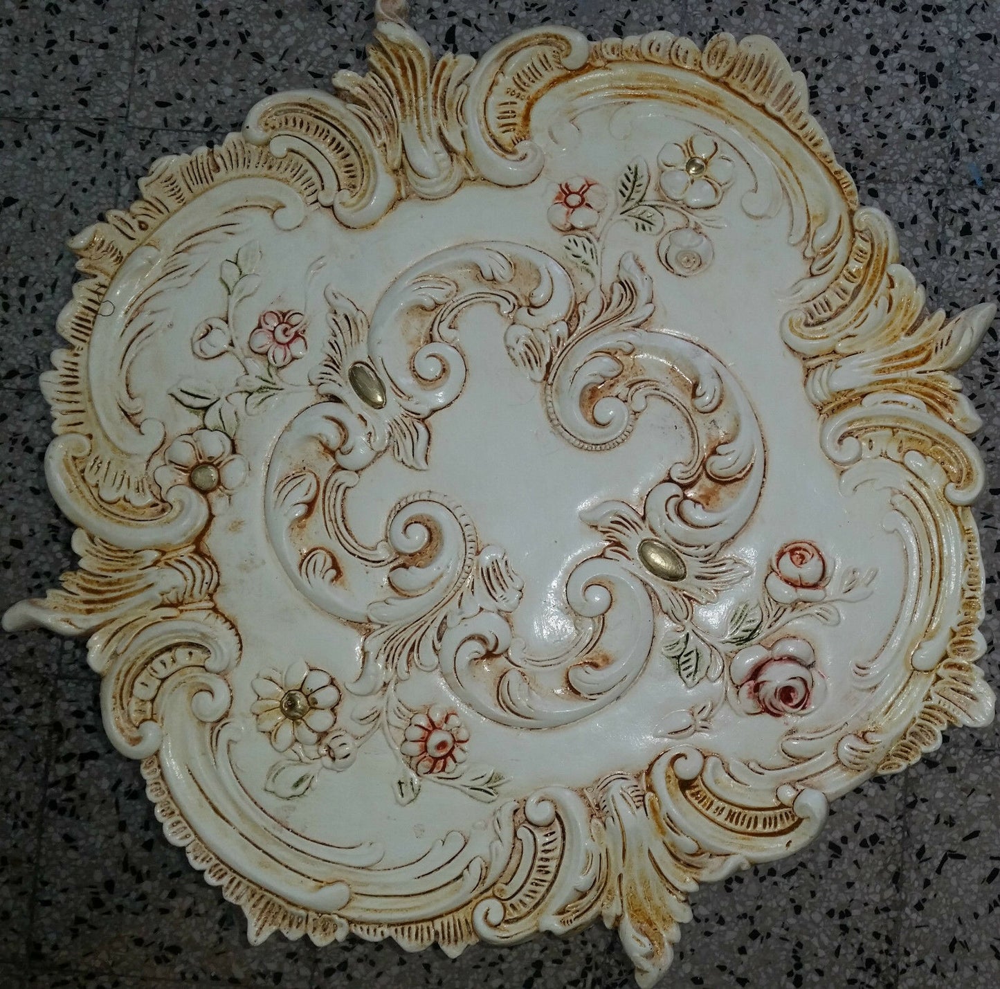 ROSONE IN GESSO (D311)