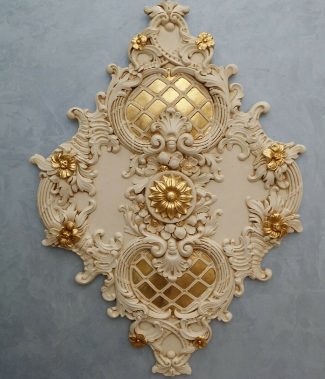 ROSONE IN GESSO (ART 121)