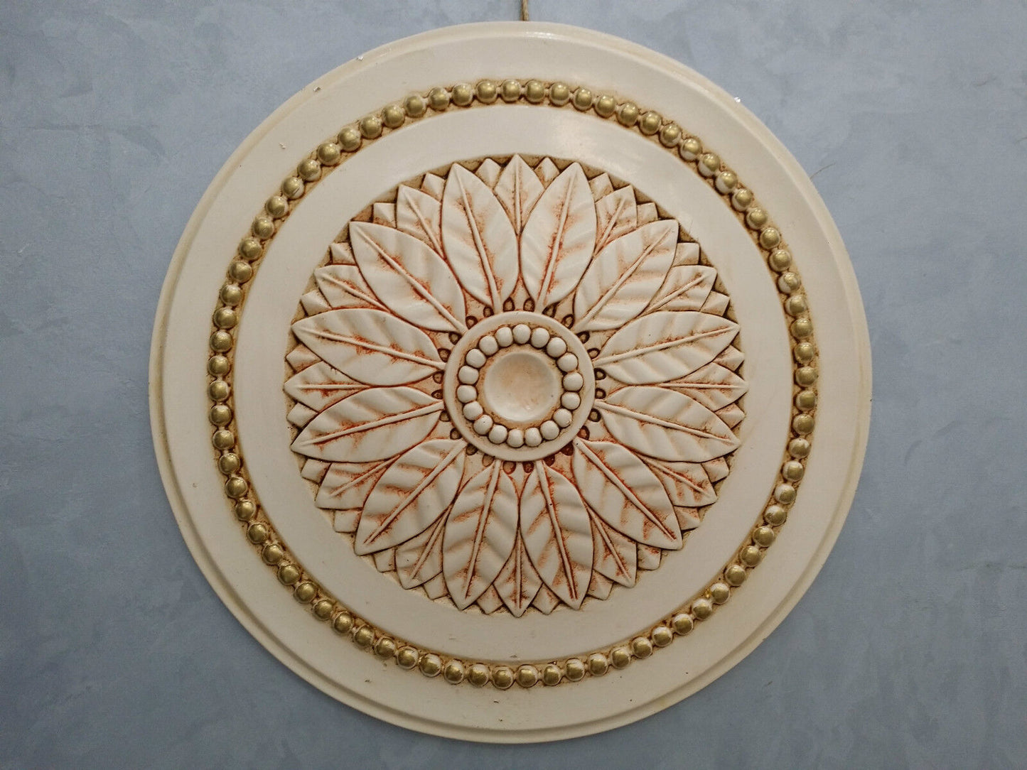 ROSONE IN GESSO (D241)