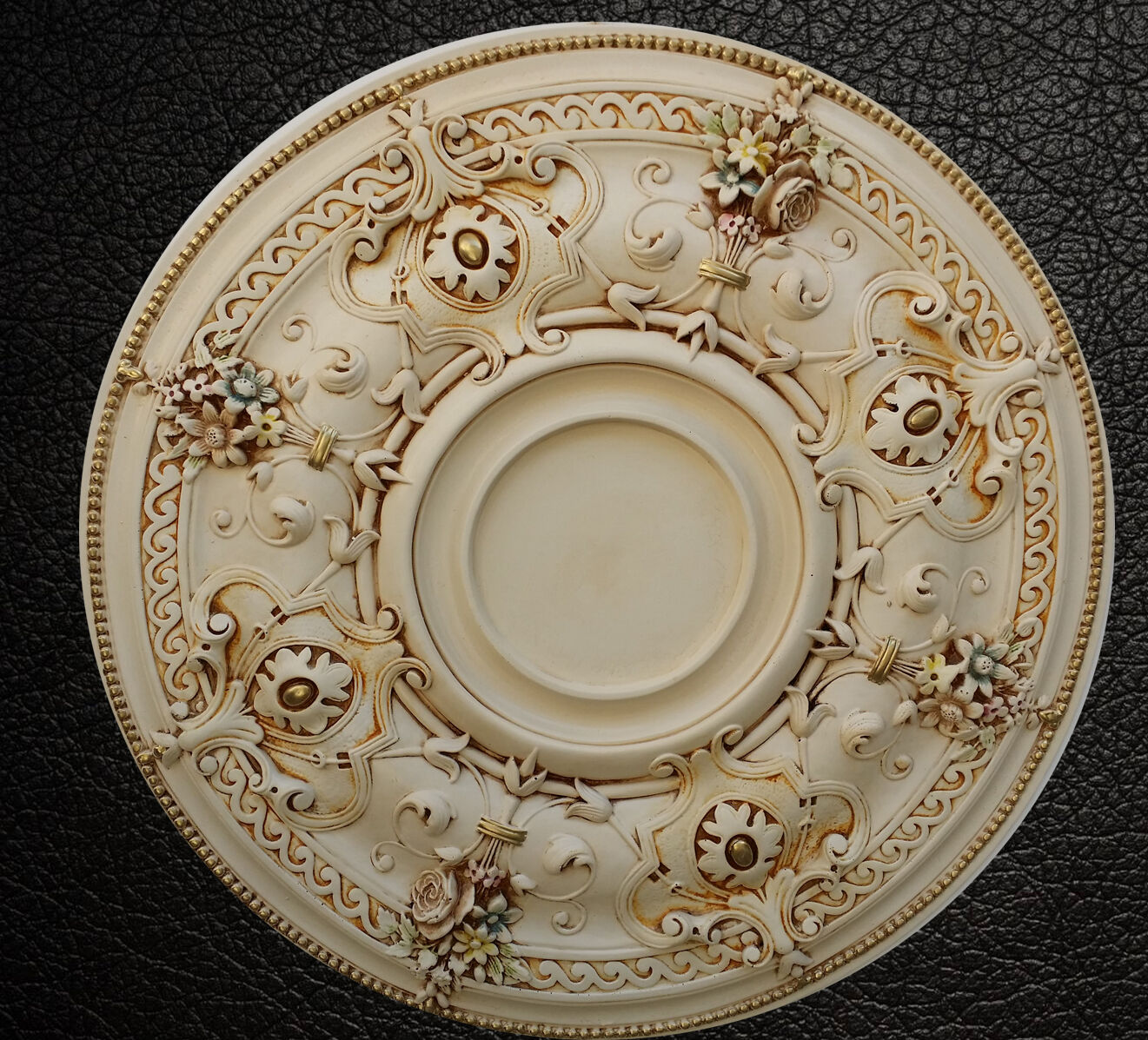ROSONE IN GESSO (D905)